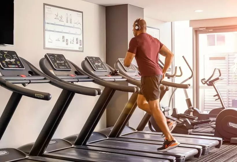 ホテル Meriton Suites Chatswood