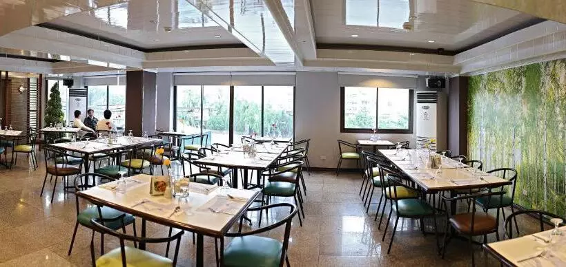 Hotelli Star Plaza