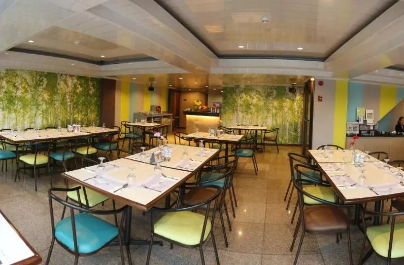 Hotelli Star Plaza
