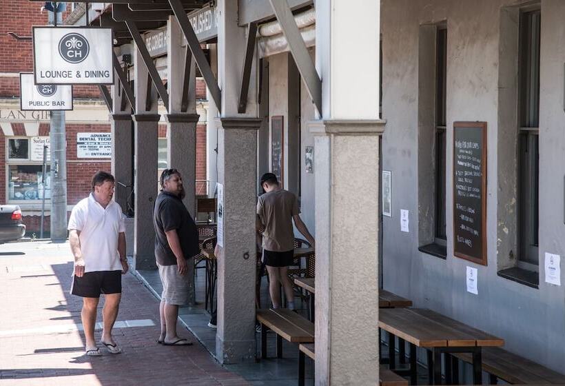 The Corner Hotel Alexandra