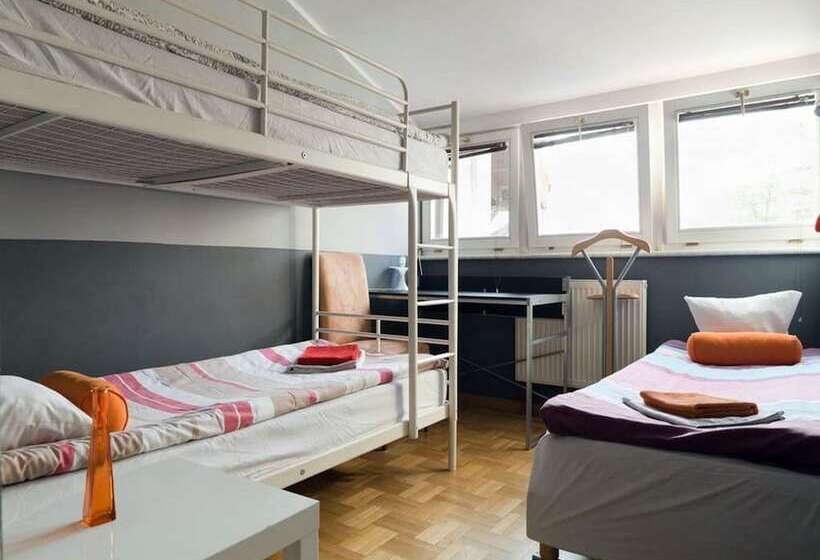 پانسیون Anton House