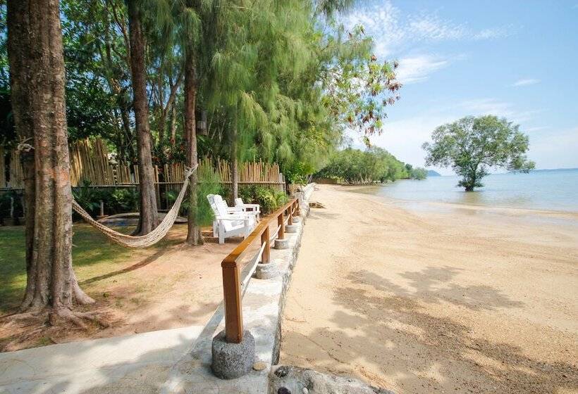 Baan Panwa Resort&spa