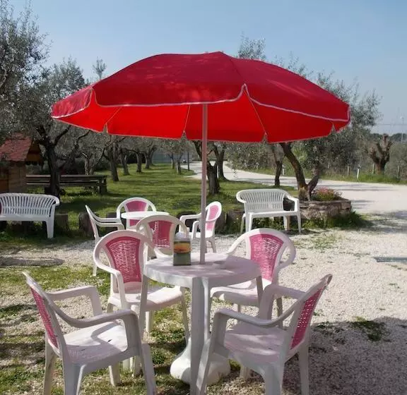 تختخواب و صبحانه Casa Degli Ulivi
