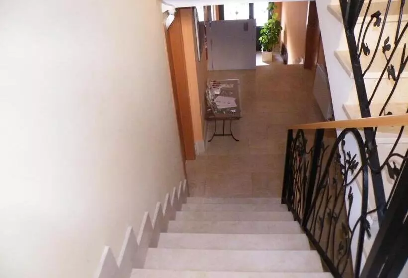 Hostal La Ribera Del Júcar