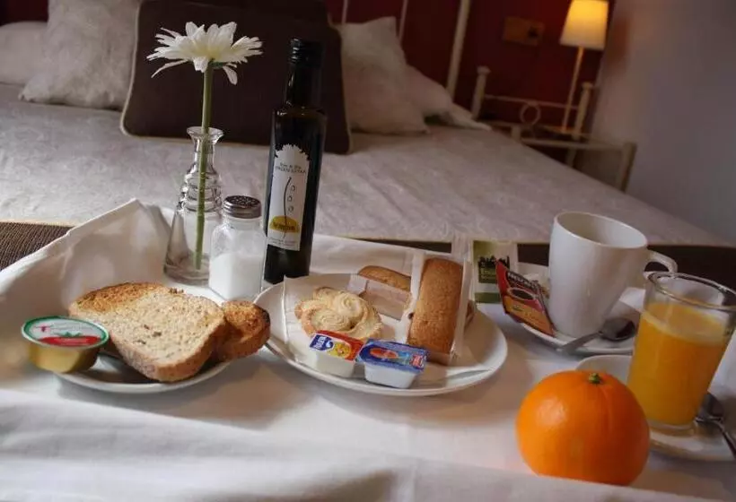 Hostal La Ribera Del Júcar