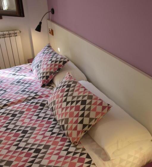 Hostal La Ribera Del Júcar