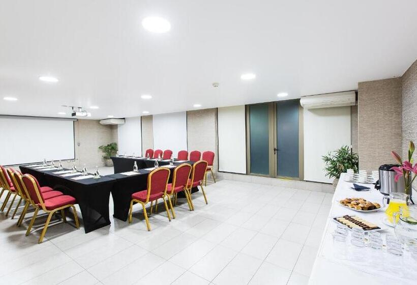 هتل Atacama Suites