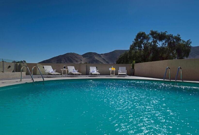 هتل Atacama Suites