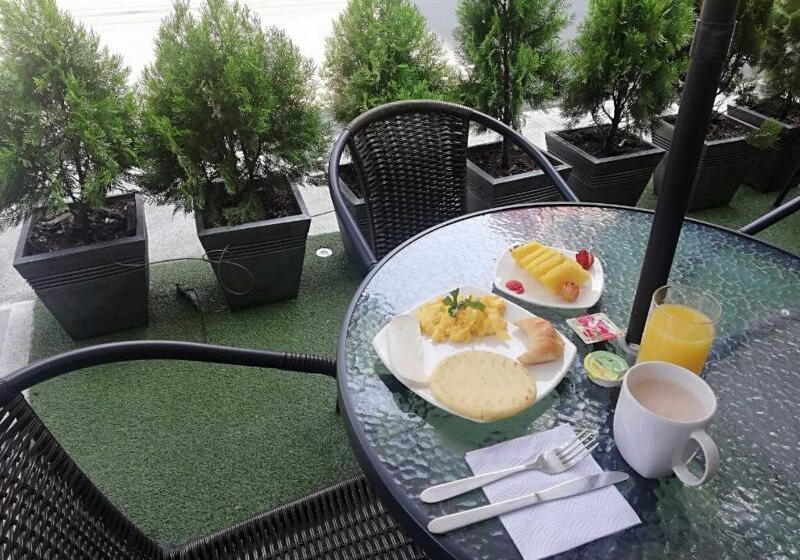 בית מלון כפרי Boutique Laureles Medellin