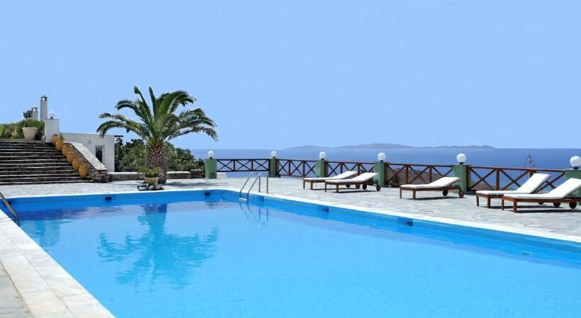 هتل Carlo Bungalows