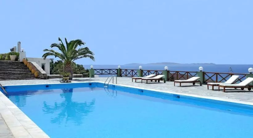هتل Carlo Bungalows