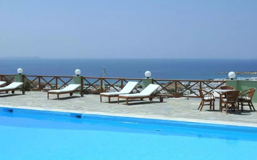 هتل Carlo Bungalows