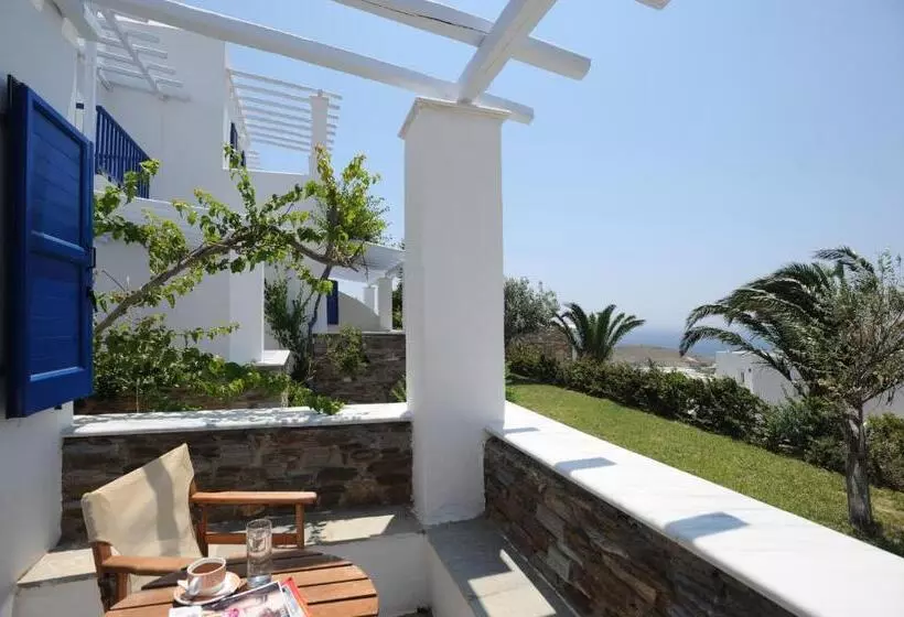 هتل Carlo Bungalows