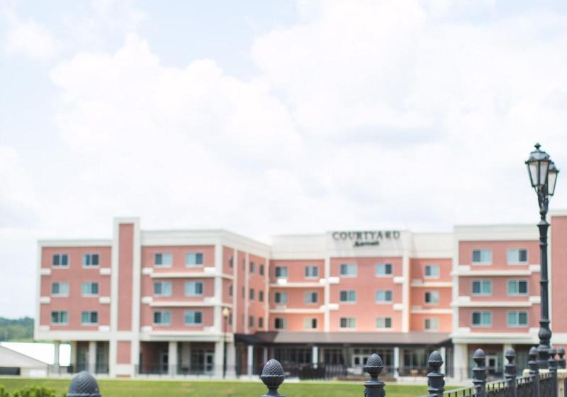 فندق Courtyard By Marriott Rome