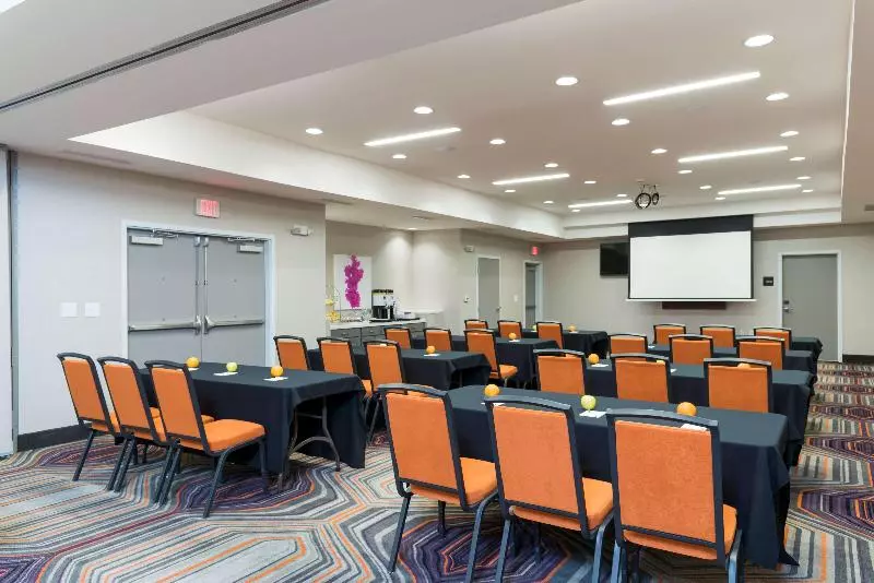 هتل Hampton Inn & Suites West Lafayette