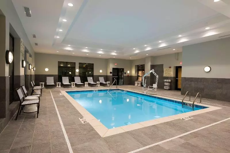 هتل Hampton Inn & Suites West Lafayette