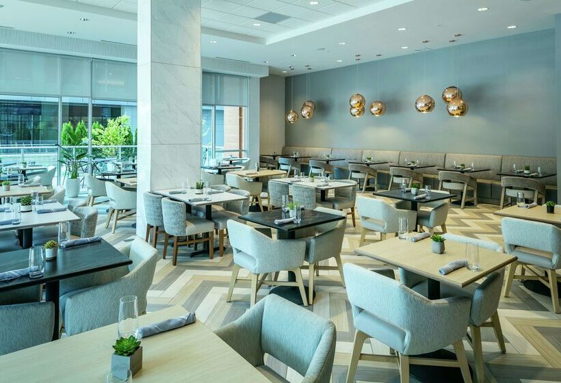 هتل Hilton Garden Inn Seattle Bellevue Downtown, Wa