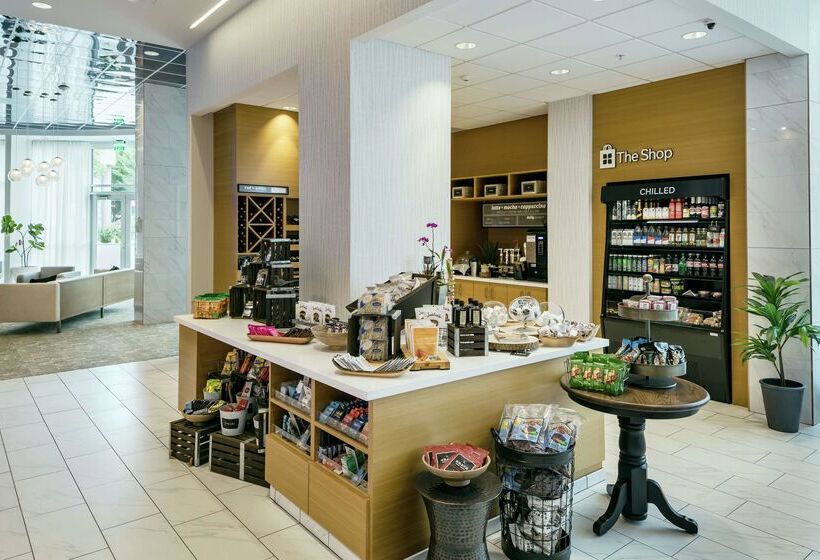 هتل Hilton Garden Inn Seattle Bellevue Downtown, Wa
