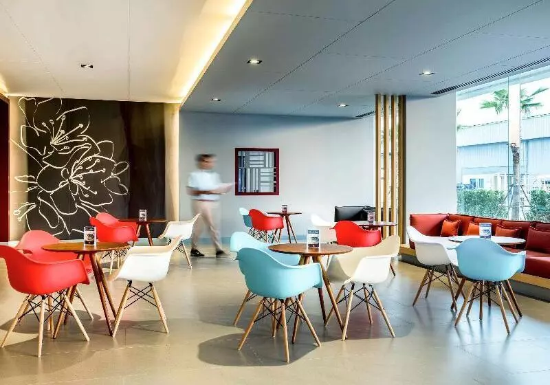 ホテル Ibis Bangkok Impact