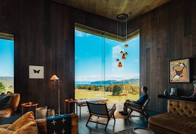 בית מלון כפרי Kinloch Manor & Villas