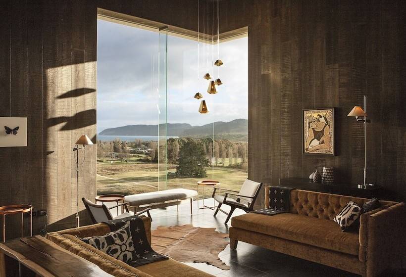 בית מלון כפרי Kinloch Manor & Villas