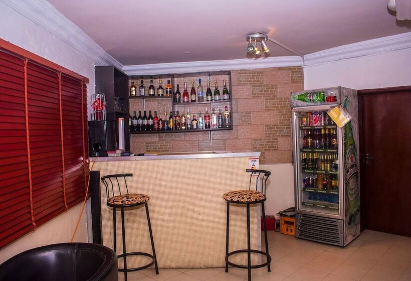 هتل Peerage Retreat And Resort