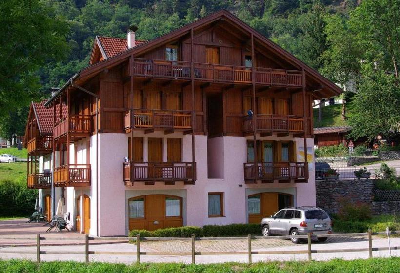 هتل Residence Piz Aot