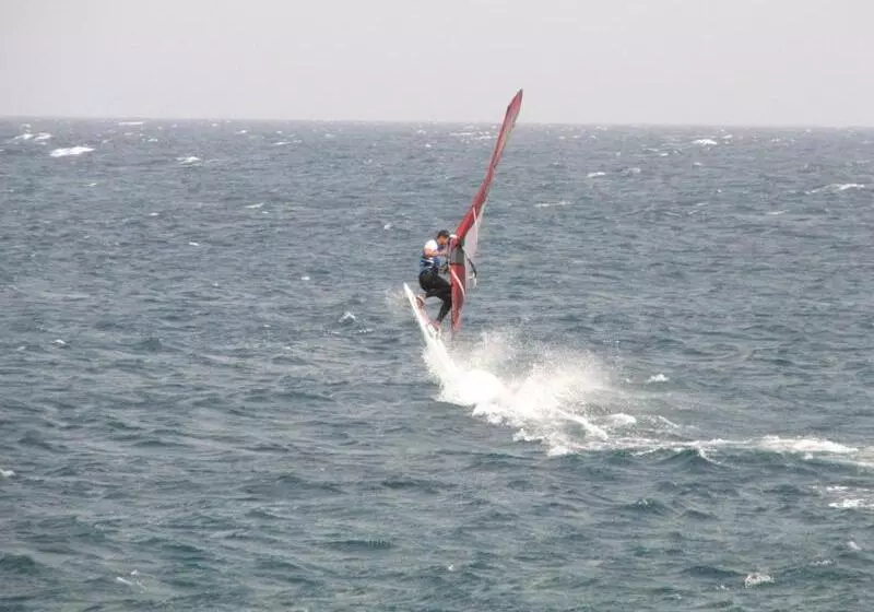 هتل Playa De Arinaga