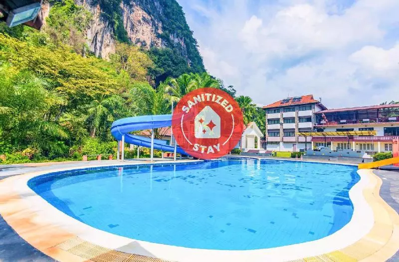 هتل P.n.mountain Resort And The Cliff Villas
