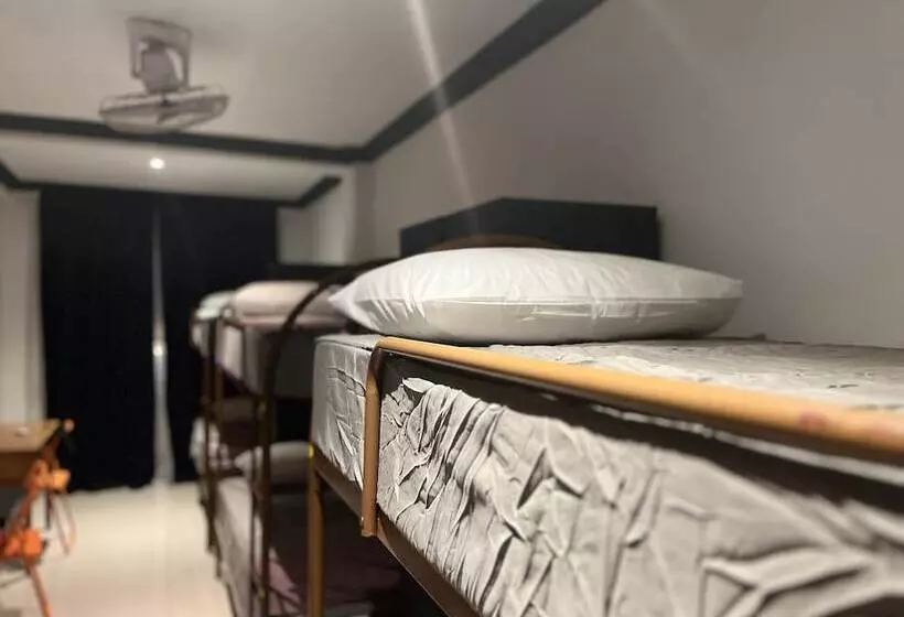 Hotelli Senja Hostel Kuala Lumpur, Chinatown