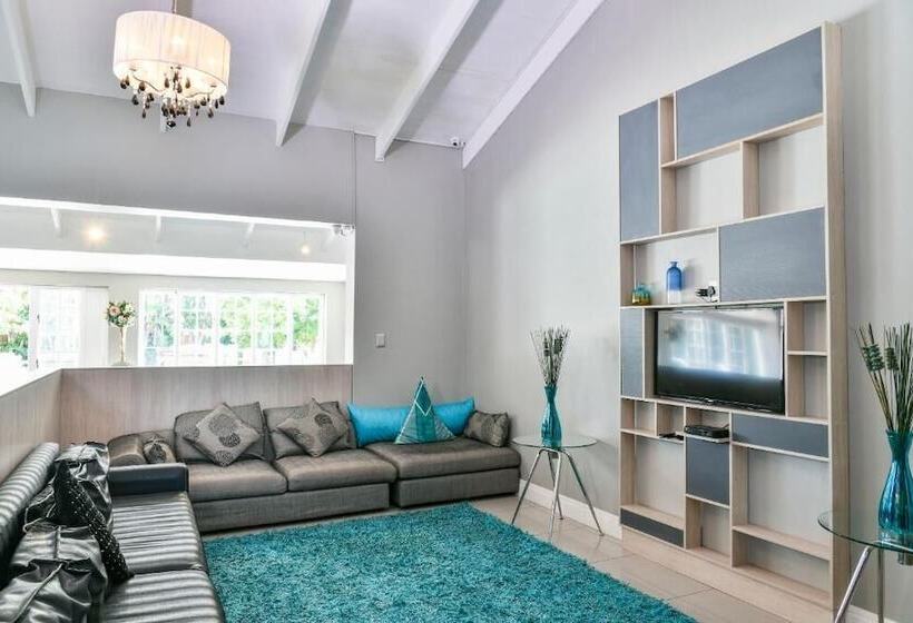 פנסיון Albeit Lodge