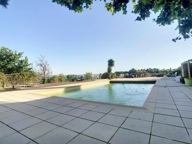 Aamiaismajoitus (B&B) Lesarnauds