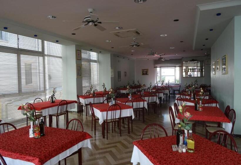 בית מלון כפרי Derby