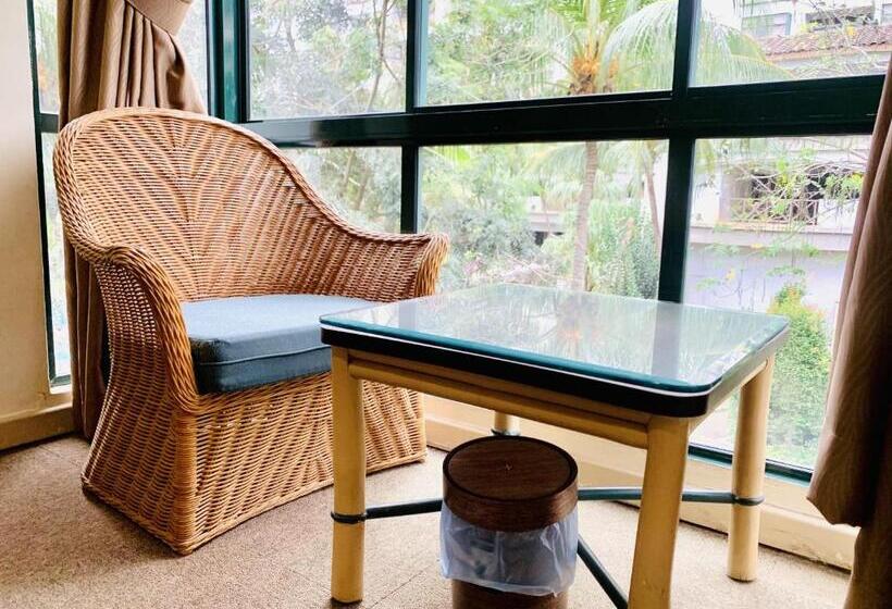 Pool View 2 Mahkota Hotel Melaka