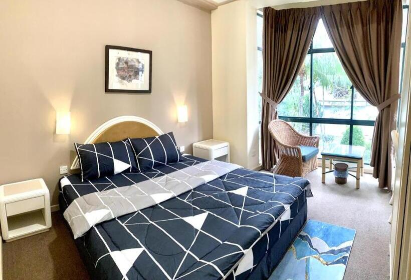 Pool View 2 Mahkota Hotel Melaka