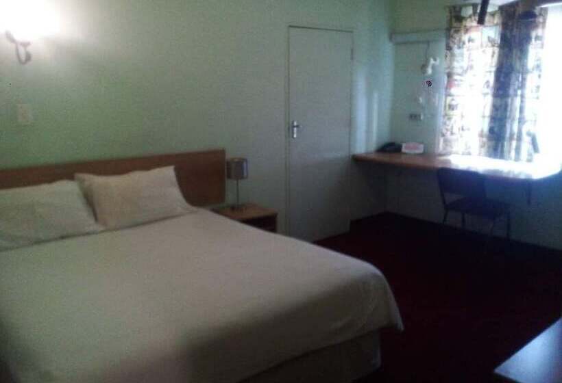 تختخواب و صبحانه Brackendene Lodge