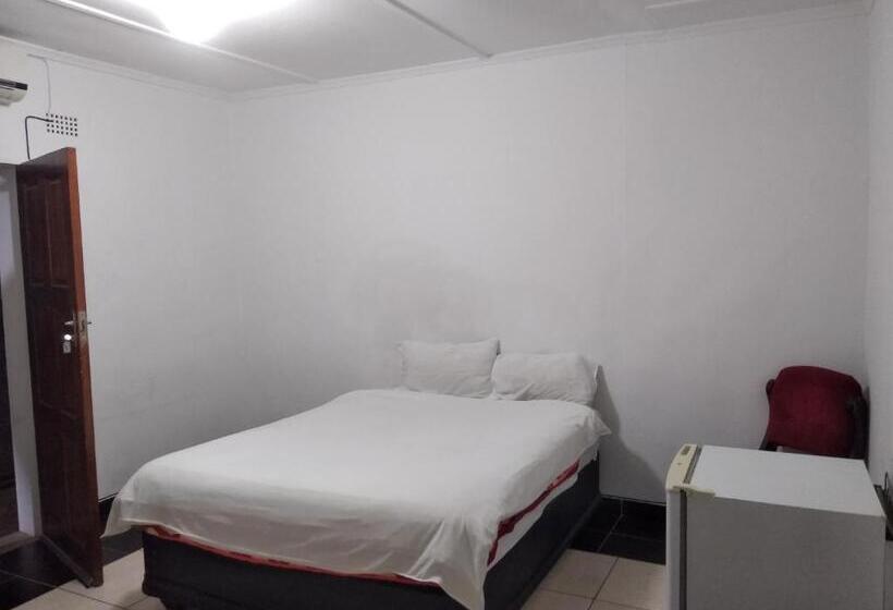 تختخواب و صبحانه Brackendene Lodge