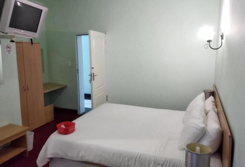 تختخواب و صبحانه Brackendene Lodge