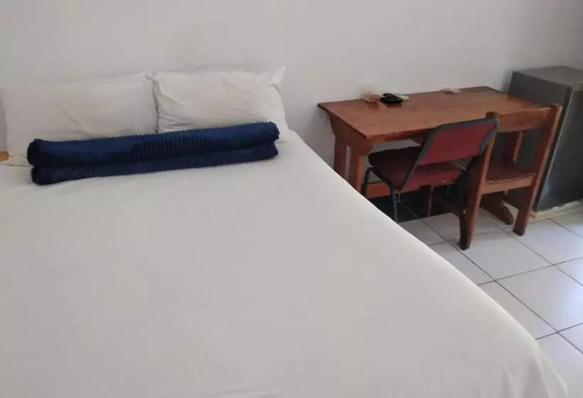 تختخواب و صبحانه Brackendene Lodge