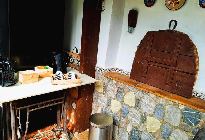 Bed and Breakfast Finca Los Burros