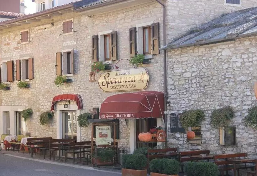 ホテル Albergo Speranza Spiazzi Di Monte Baldo