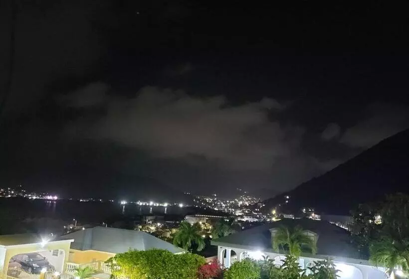 پانسیون Dee Retreat Villa Sxm