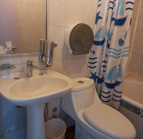 Pensione Hostal Huellas De Caldera