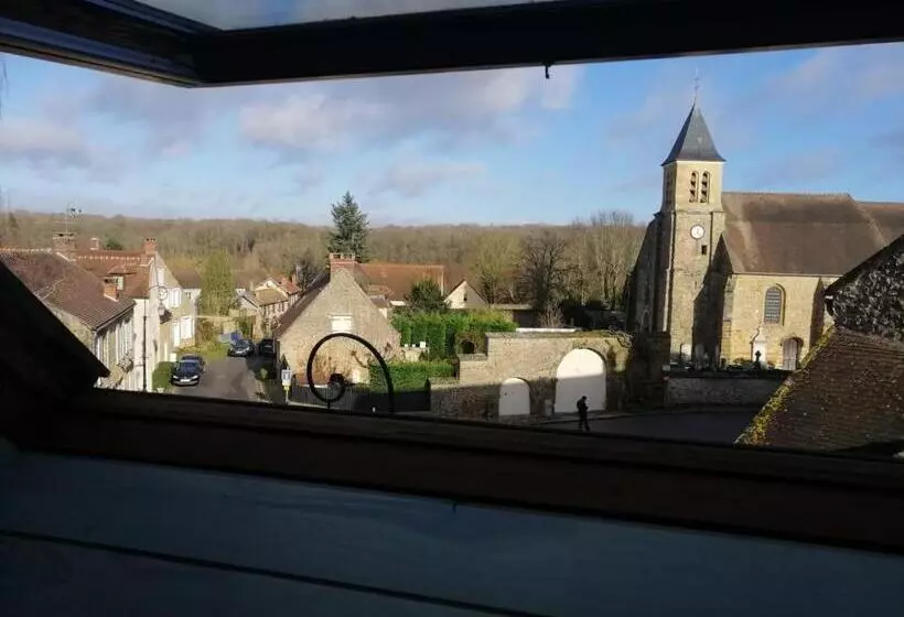 Aamiaismajoitus (B&B) Maison D Hôtes La Source