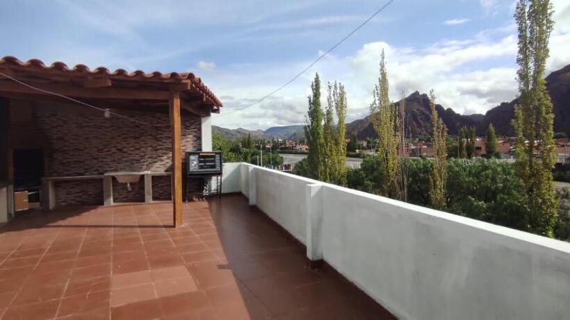 پانسیون Hostal Cadena