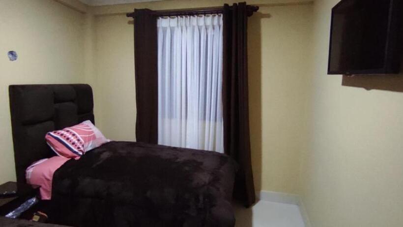 پانسیون Hostal Cadena