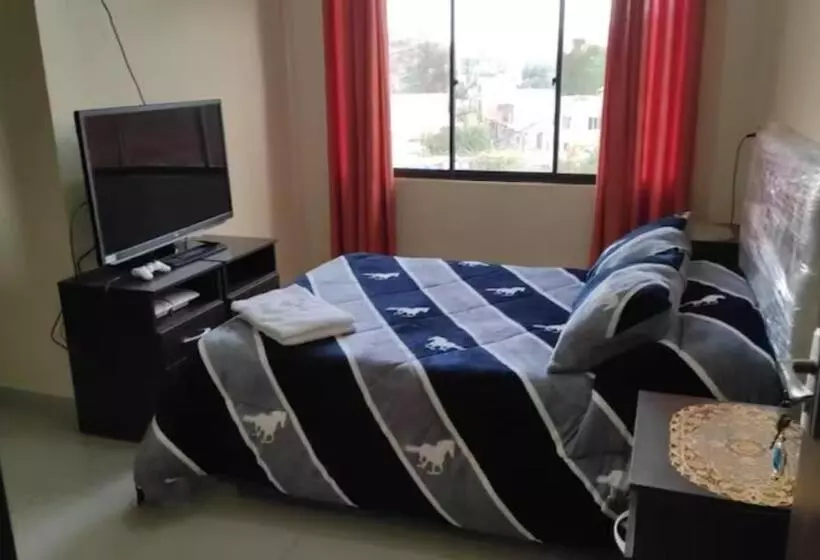 پانسیون Hostal Cadena