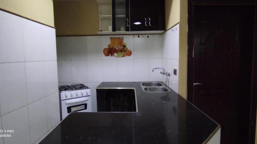 پانسیون Hostal Cadena