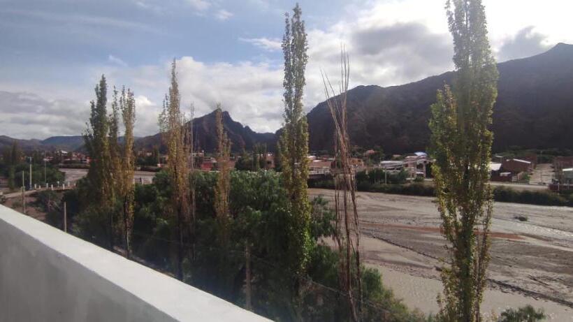 پانسیون Hostal Cadena