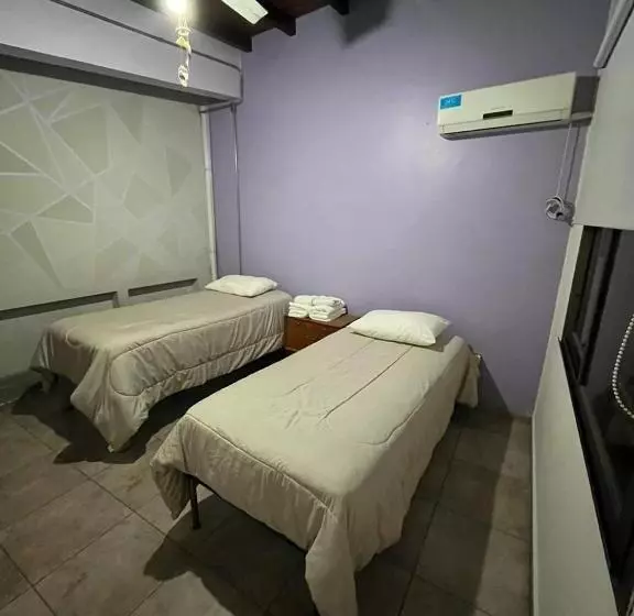 Retkeilymaja La Posada Del Colibrí